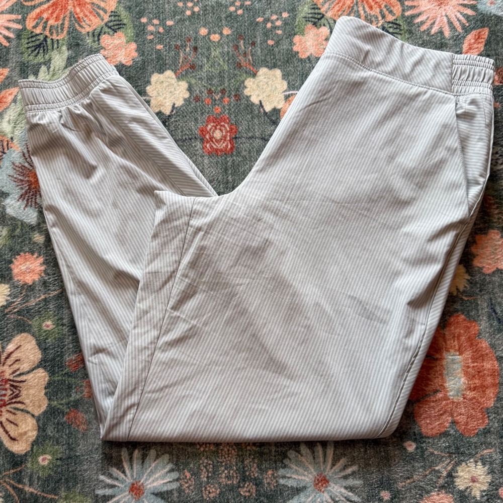 Athleta Brooklyn Textured Jogger Pants Grey Pinstripe Size 14 Lightweight Travel